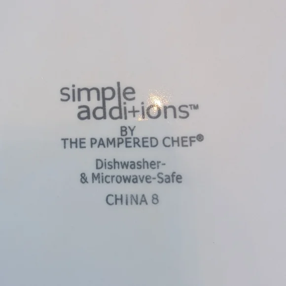 Pampered Chef Striped Serving Bowl and Plate Set - Picture 3 of 6